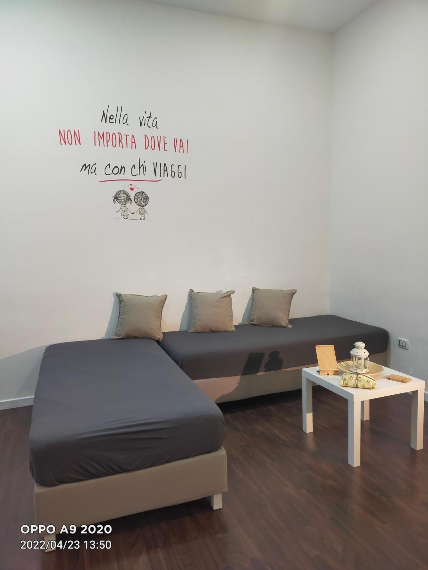 Appartamento Family House Piazza Carita' Napoli