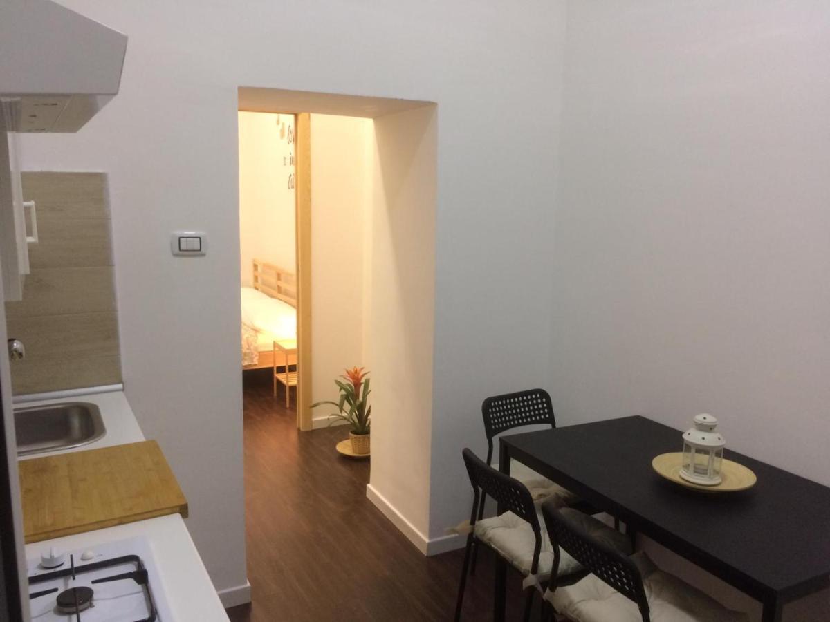 Family House Piazza Carita' Appartamento *